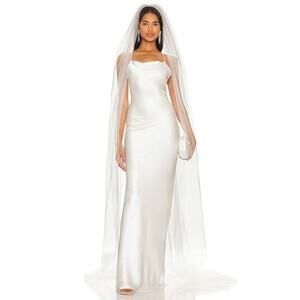 Ofrenda Studio Faculty Plain Lace Tulle Veil Gold Comb Bridal Wedding Statement